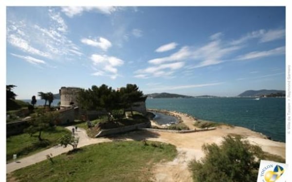 La Tour Royale