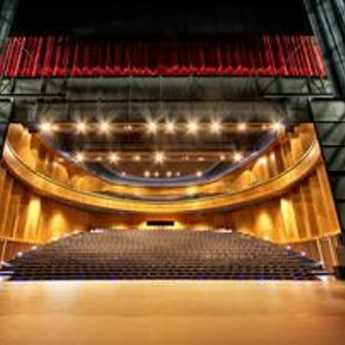 Théâtre le forum Frejus 1