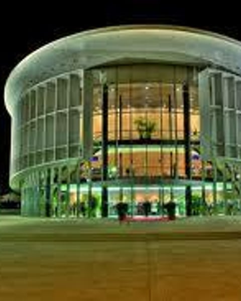 Théâtre le forum Frejus