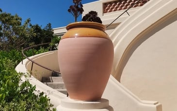 Visite, Le Jardin des Méditerranée, une construction humaine de pierres et de plantes