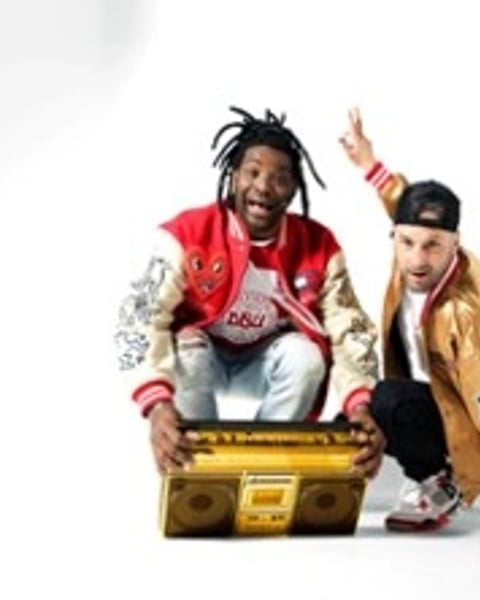 Skarra Mucci & Manudigital