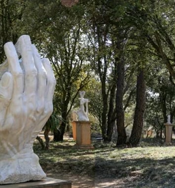 Visite libre du musée, découverte de l'atelier et rencontre avec l'artiste-sculpteur Maria de Faykod.