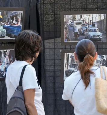 Exposition photographique « Autos et Nationale 7 » par Bernard Asset