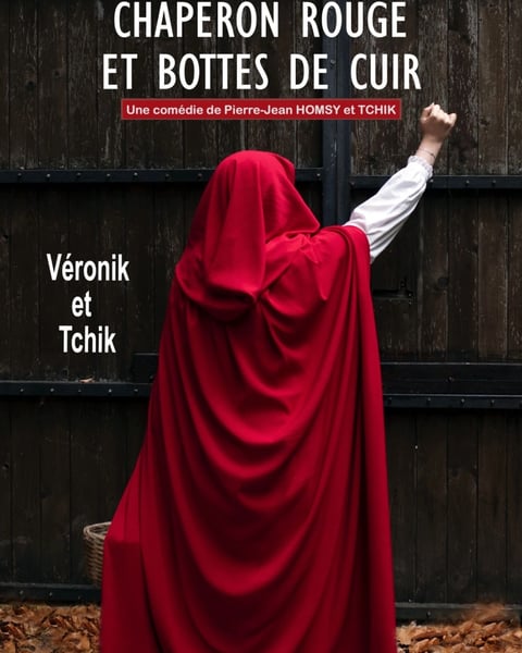 Chaperon rouge et bottes de cuir
